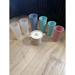 Tupperware Cups - 6 Count Plus 1 Tupperware Creamer Cup With Lid